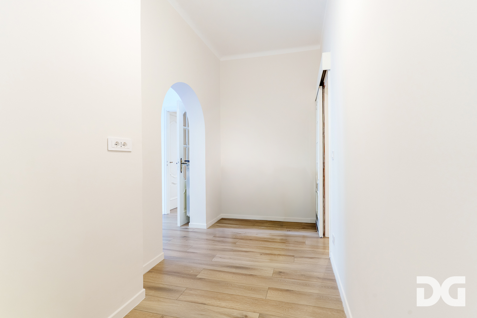 Immobiliare Del Guasta FOCE – VIA CASAREGIS PERFETTI MQ. 99 