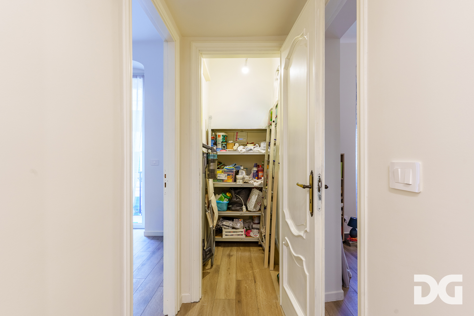 Immobiliare Del Guasta FOCE – VIA CASAREGIS PERFETTI MQ. 99 