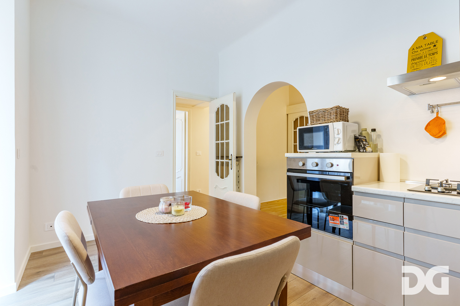 Immobiliare Del Guasta FOCE – VIA CASAREGIS PERFETTI MQ. 99 