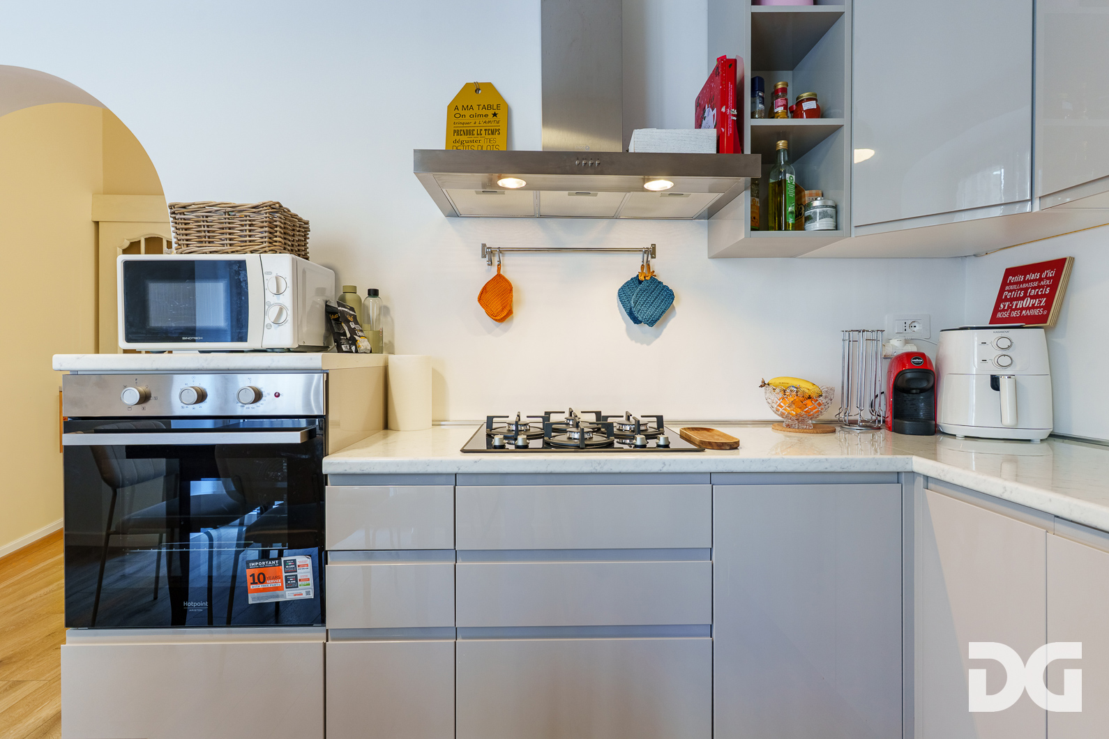 Immobiliare Del Guasta FOCE – VIA CASAREGIS PERFETTI MQ. 99 