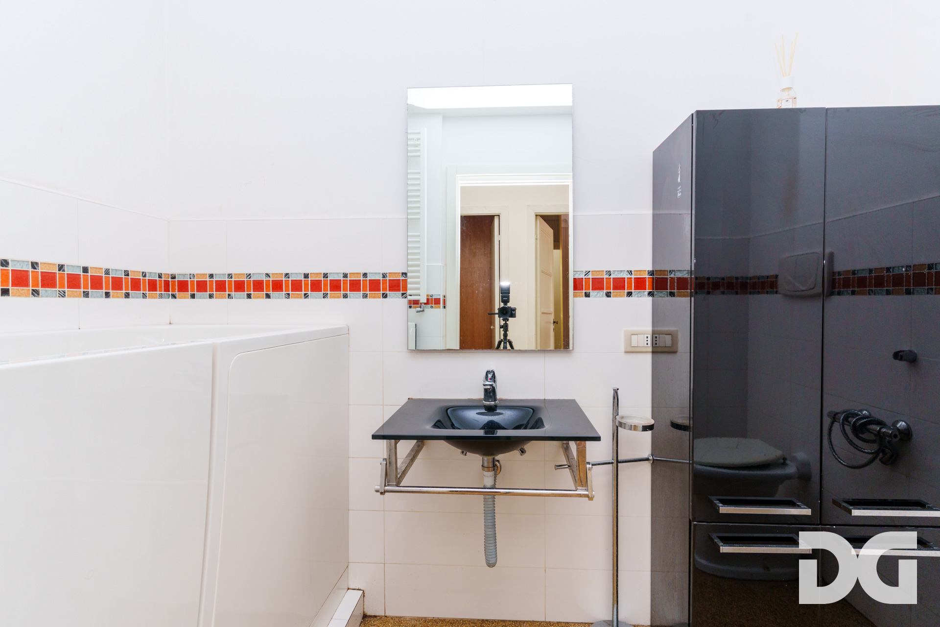 Immobiliare Del Guasta RECCO – PIAZZA MATTEOTTI MQ.134 CON BALCONATA 
