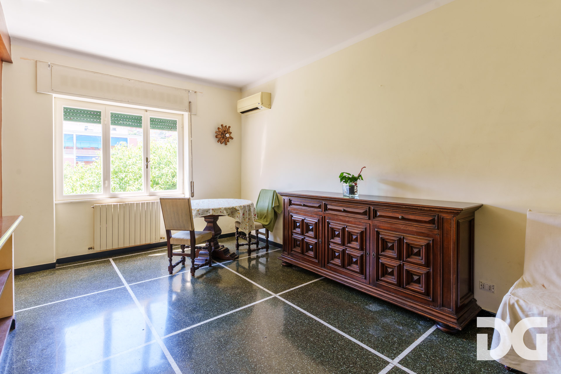 Immobiliare Del Guasta RECCO – PIAZZA MATTEOTTI MQ.134 CON BALCONATA 