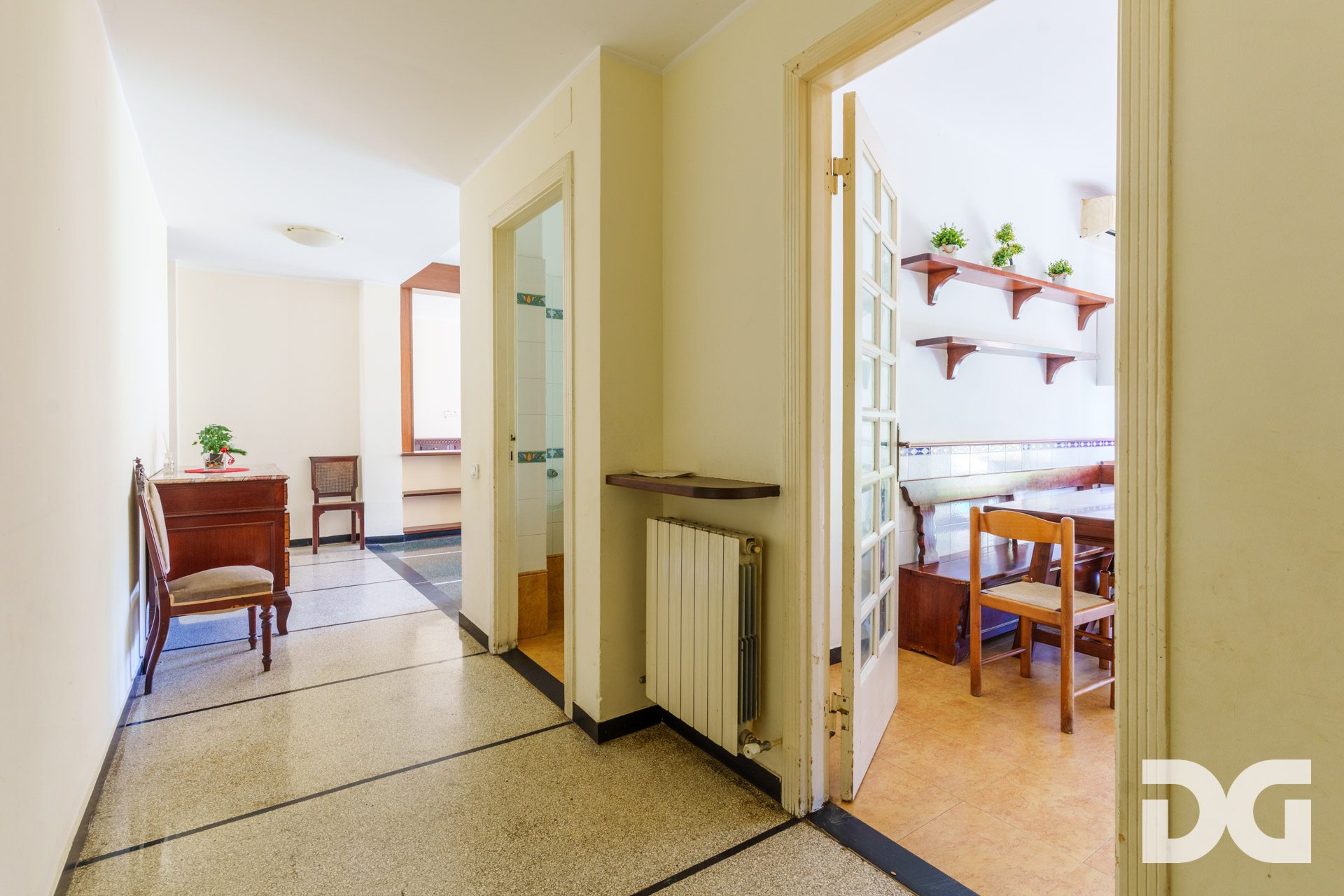 Immobiliare Del Guasta RECCO – PIAZZA MATTEOTTI MQ.134 CON BALCONATA 