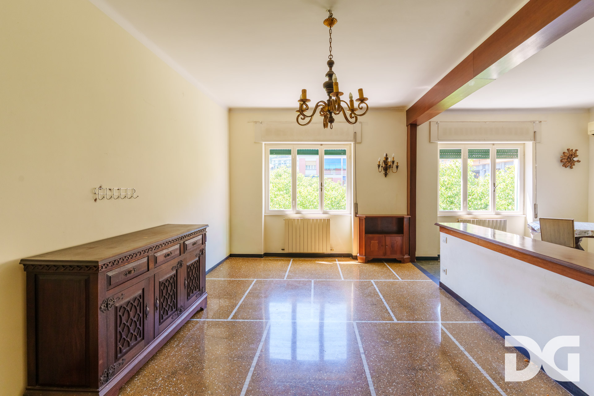 Immobiliare Del Guasta RECCO – PIAZZA MATTEOTTI MQ.134 CON BALCONATA 
