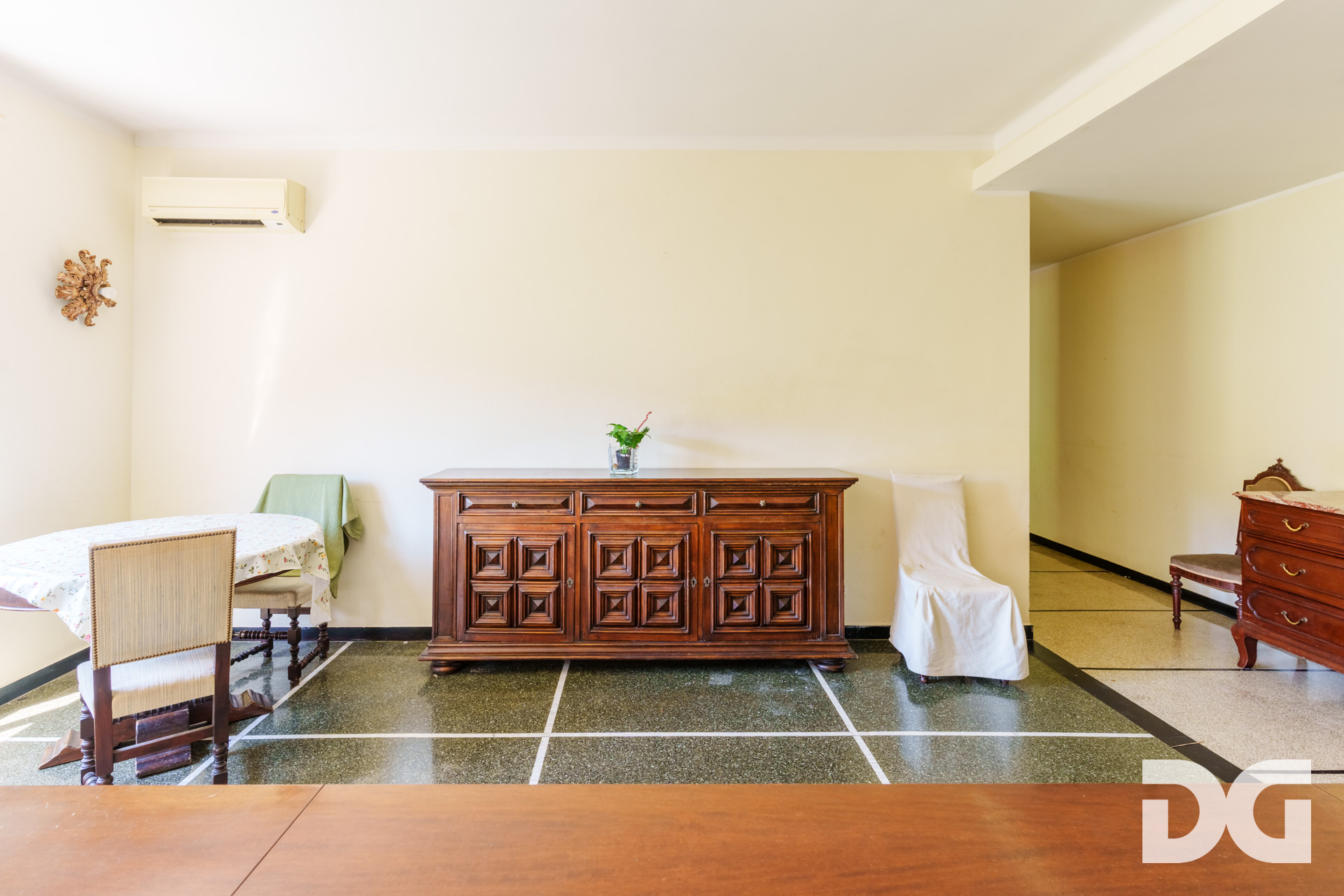 Immobiliare Del Guasta RECCO – PIAZZA MATTEOTTI MQ.134 CON BALCONATA 