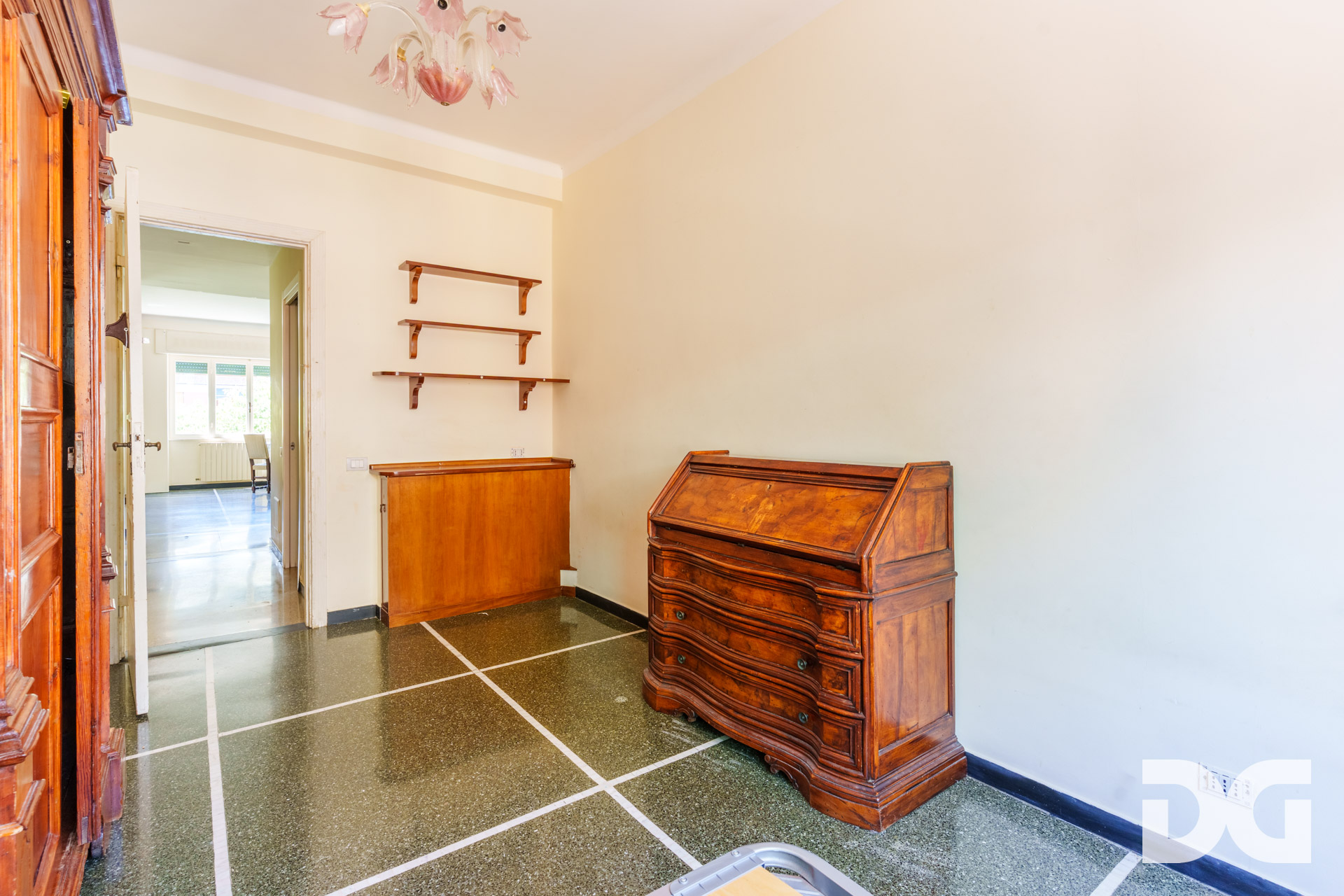 Immobiliare Del Guasta RECCO – PIAZZA MATTEOTTI MQ.134 CON BALCONATA 