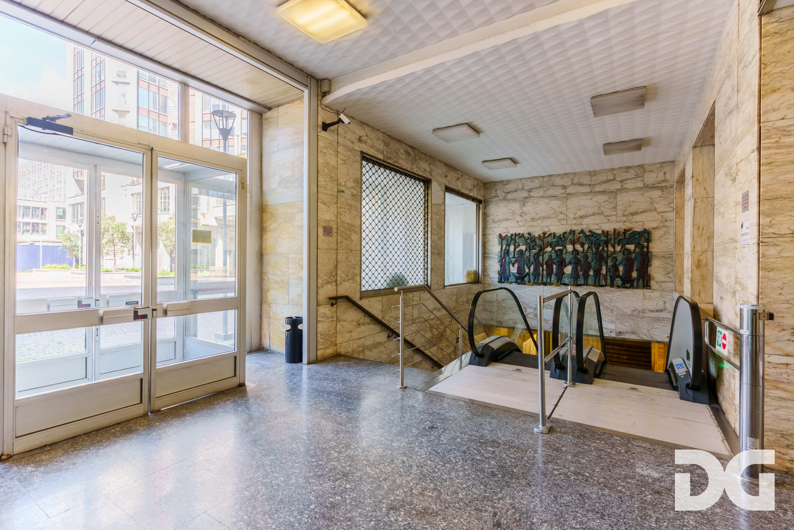 Immobiliare Del Guasta CENTRO – PIAZZA PICCAPIETRA ORDINATI MQ36 CON POGGIOLO