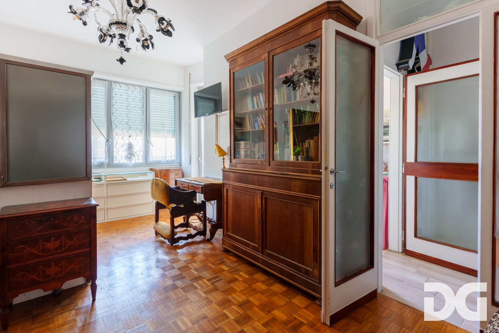 Immobiliare Del Guasta CENTRO – PIAZZA PICCAPIETRA ORDINATI MQ36 CON POGGIOLO
