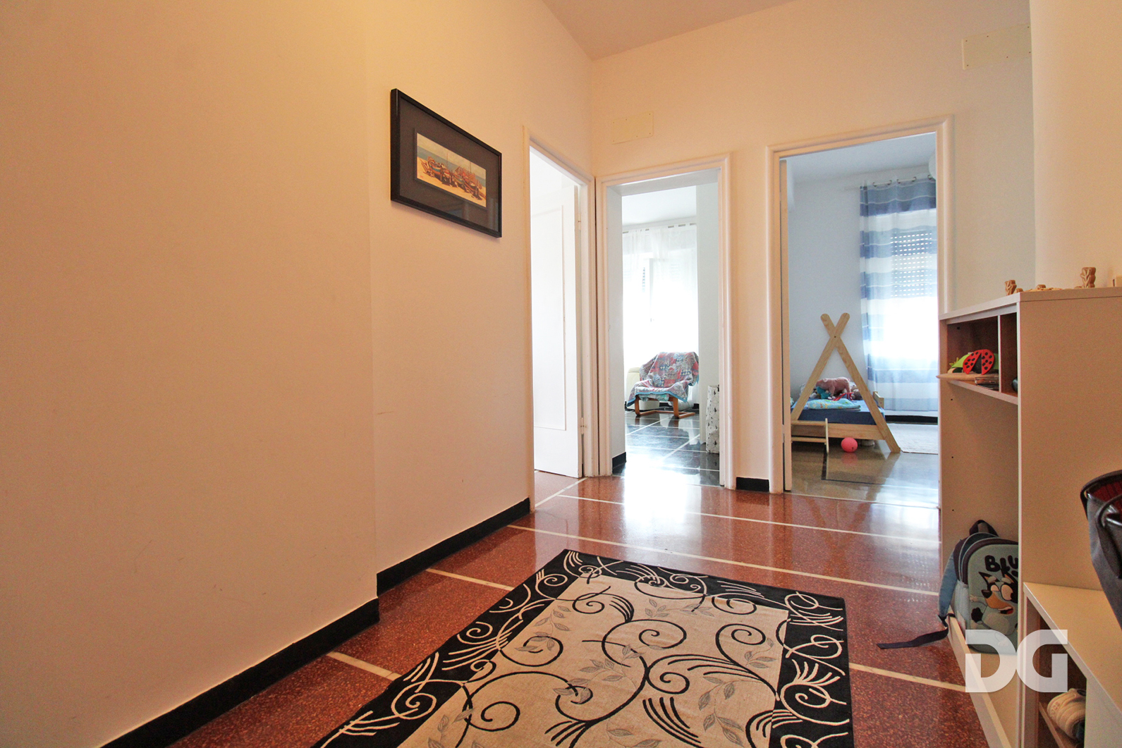 Immobiliare Del Guasta FOCE MARE - VIA CECCHI – RISTRUTTURATI E ARREDATI MQ. 96 – CONTRATTO 2° CASA 
