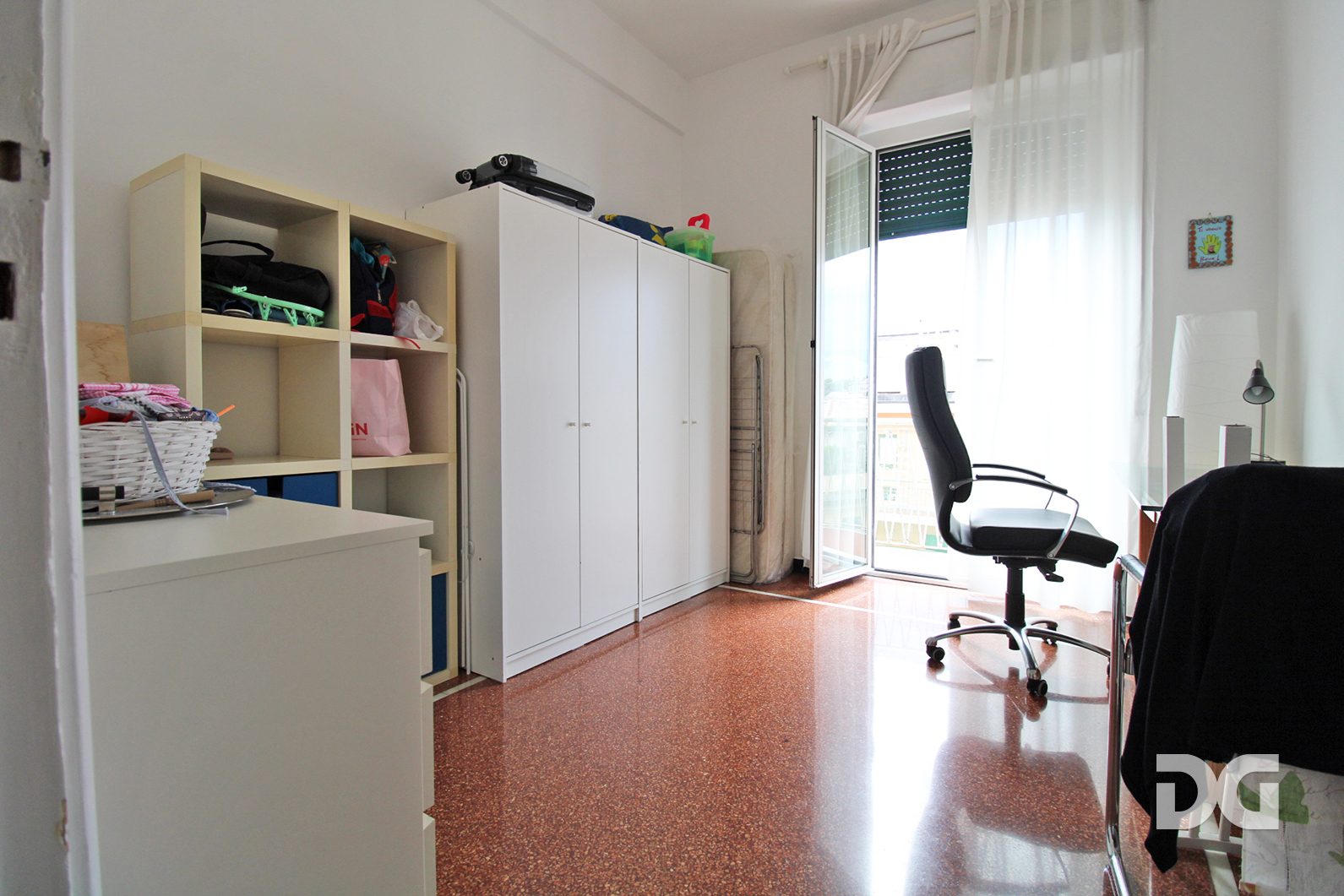 Immobiliare Del Guasta FOCE MARE - VIA CECCHI – RISTRUTTURATI E ARREDATI MQ. 96 – CONTRATTO 2° CASA 