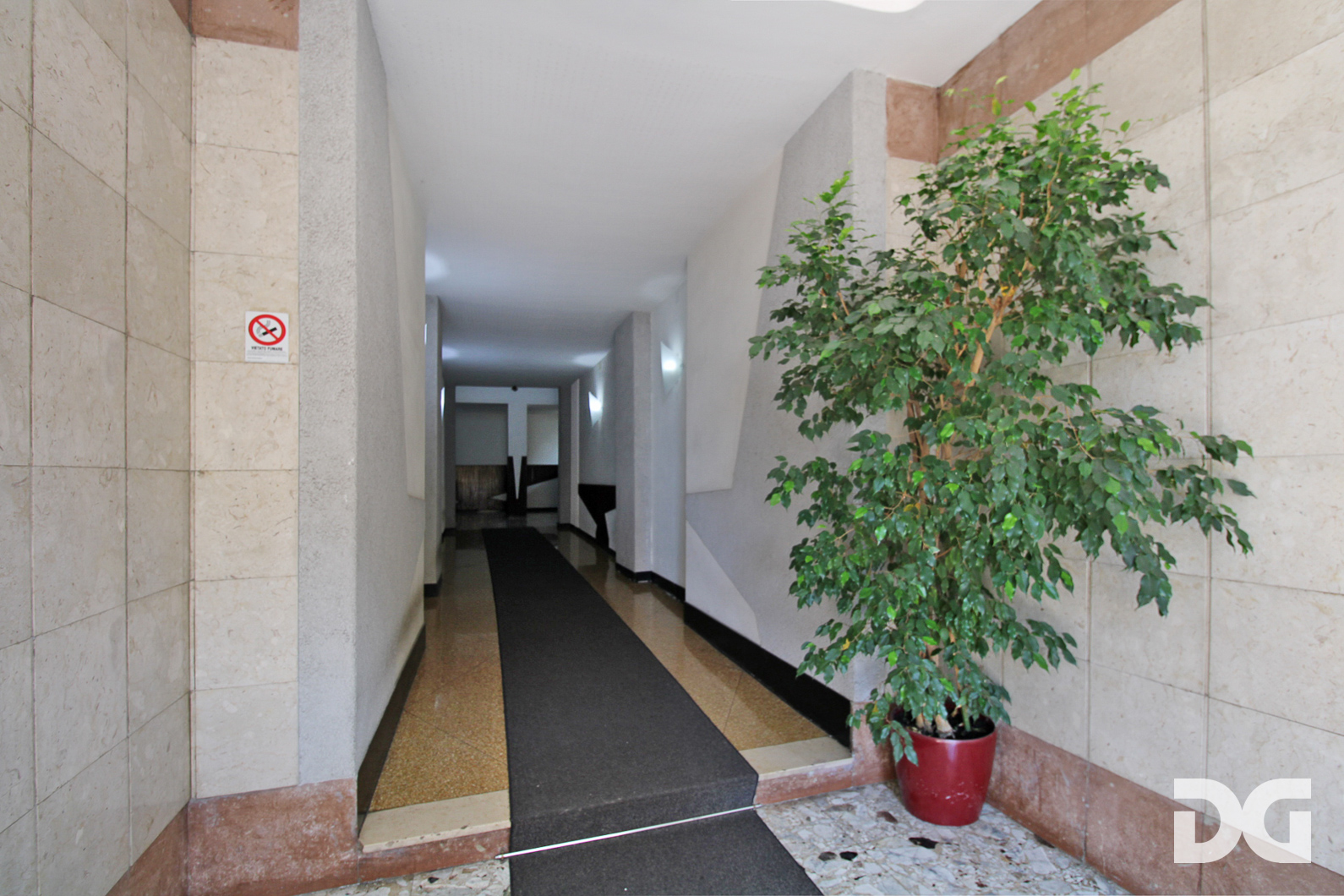 Immobiliare Del Guasta CASTELLETTO – VIA OGERIO PANE PANORAMICISSIMI MQ. 107 CON BACONATA E POSTO AUTO