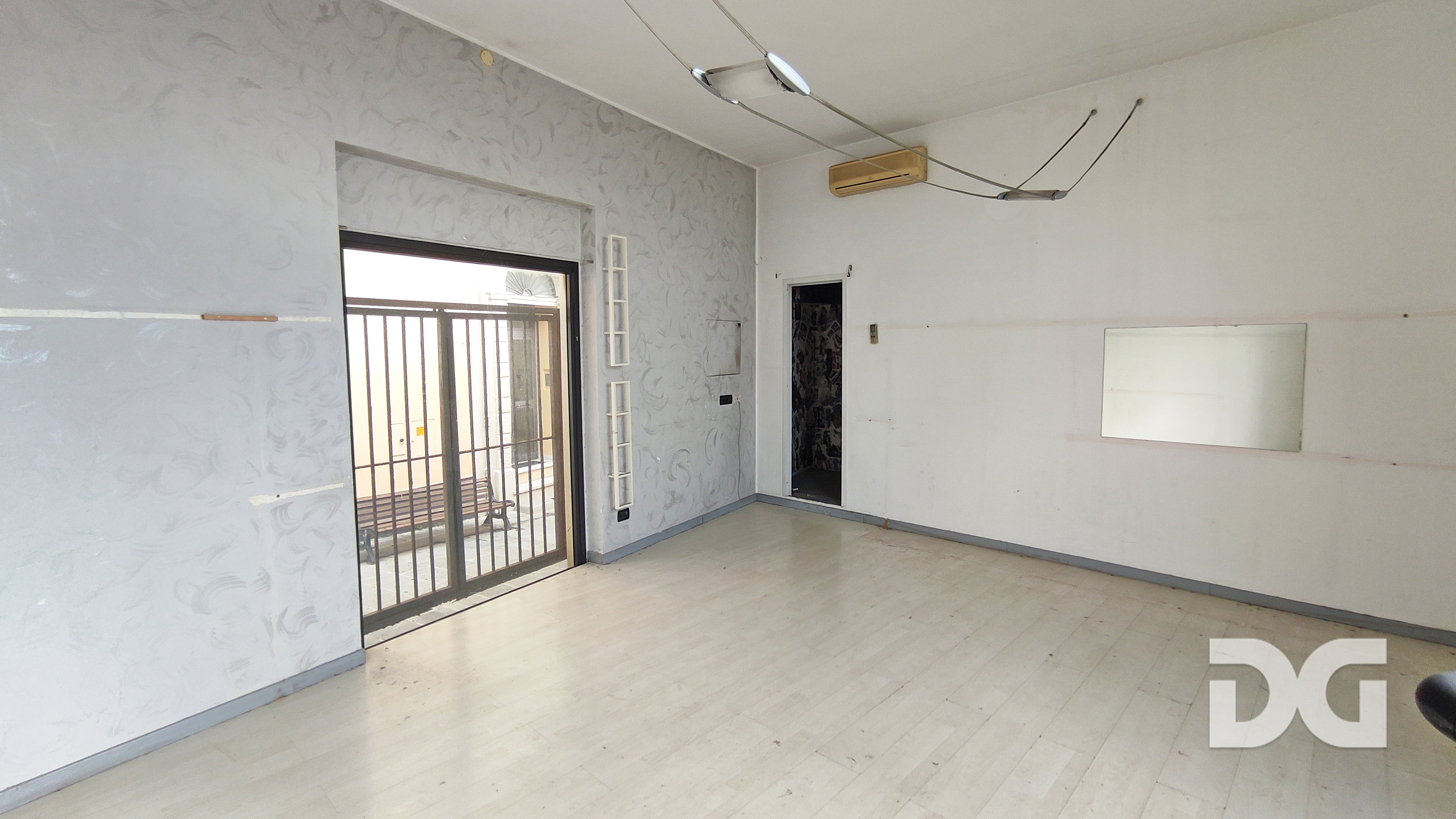 Immobiliare Del Guasta VIA PEGLI – NEGOZIO MQ. 20 