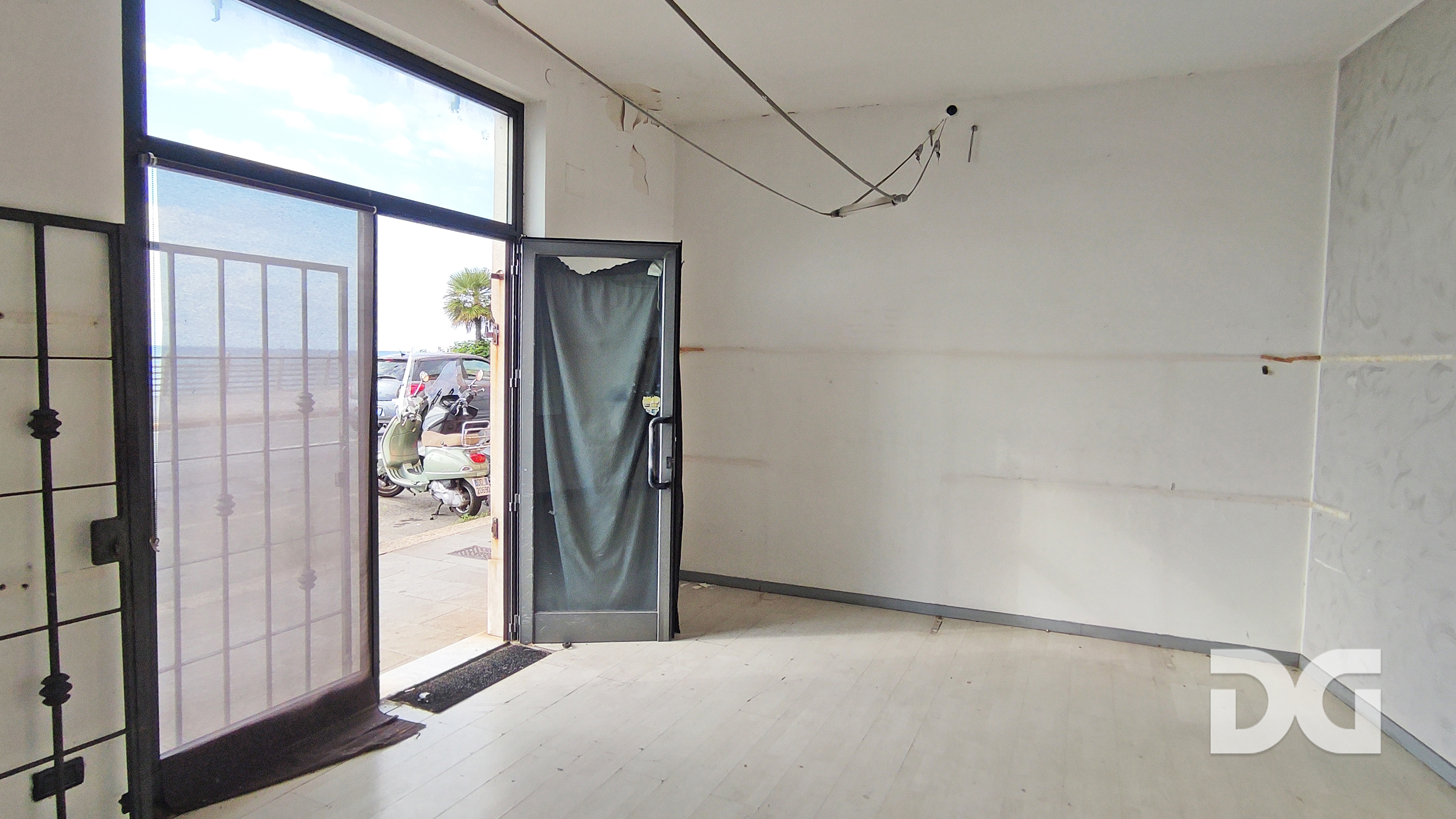 Immobiliare Del Guasta VIA PEGLI – NEGOZIO MQ. 20 