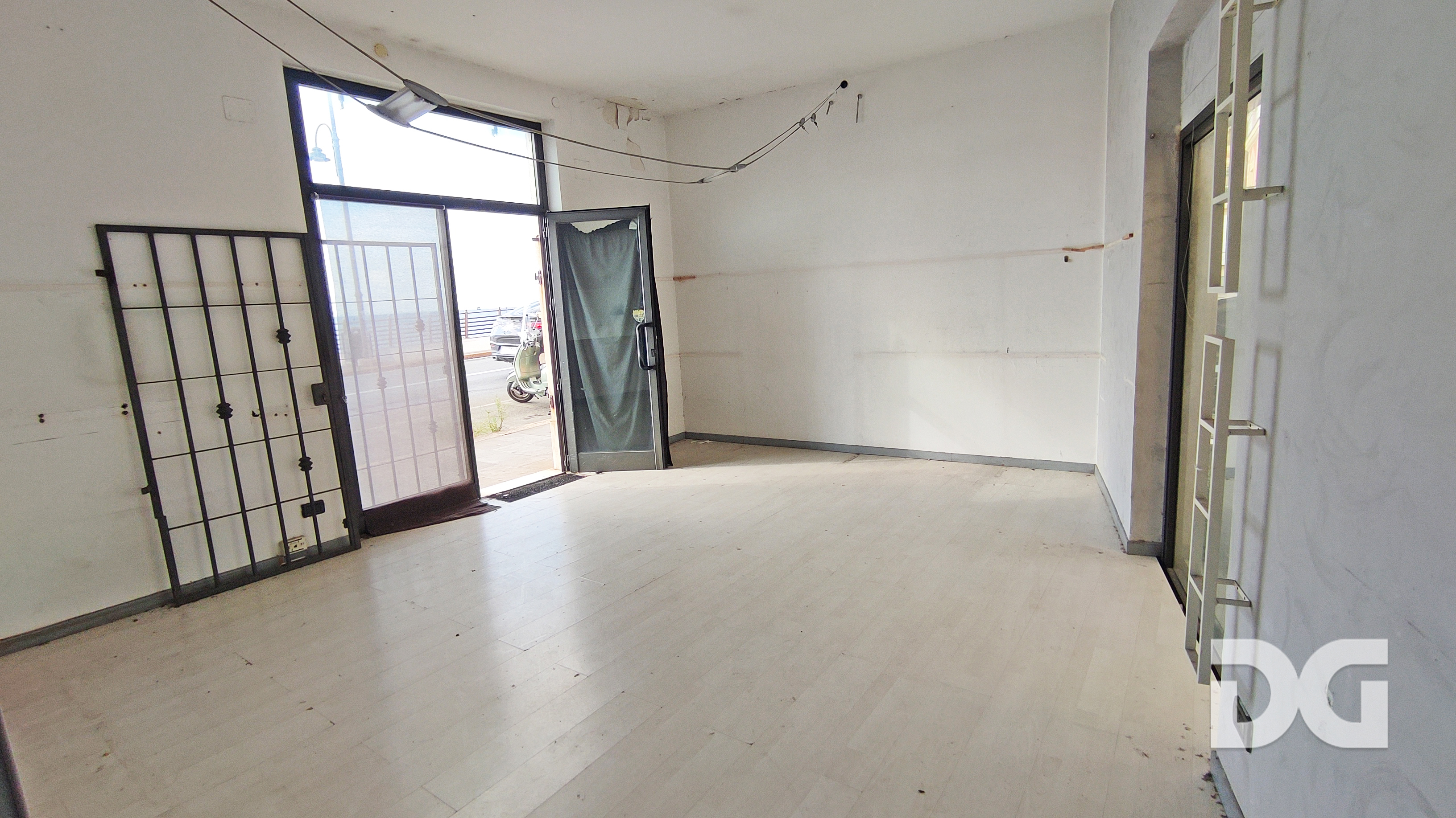 Immobiliare Del Guasta VIA PEGLI – NEGOZIO MQ. 20 