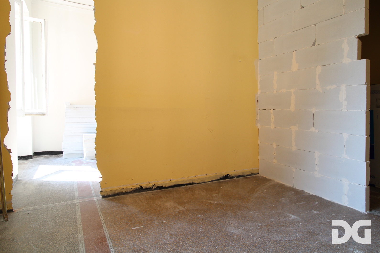 Immobiliare Del Guasta CENTRO – VIA FRUGONI RISTRUTTURATI MQ. 51 CHIAVI IN MANO