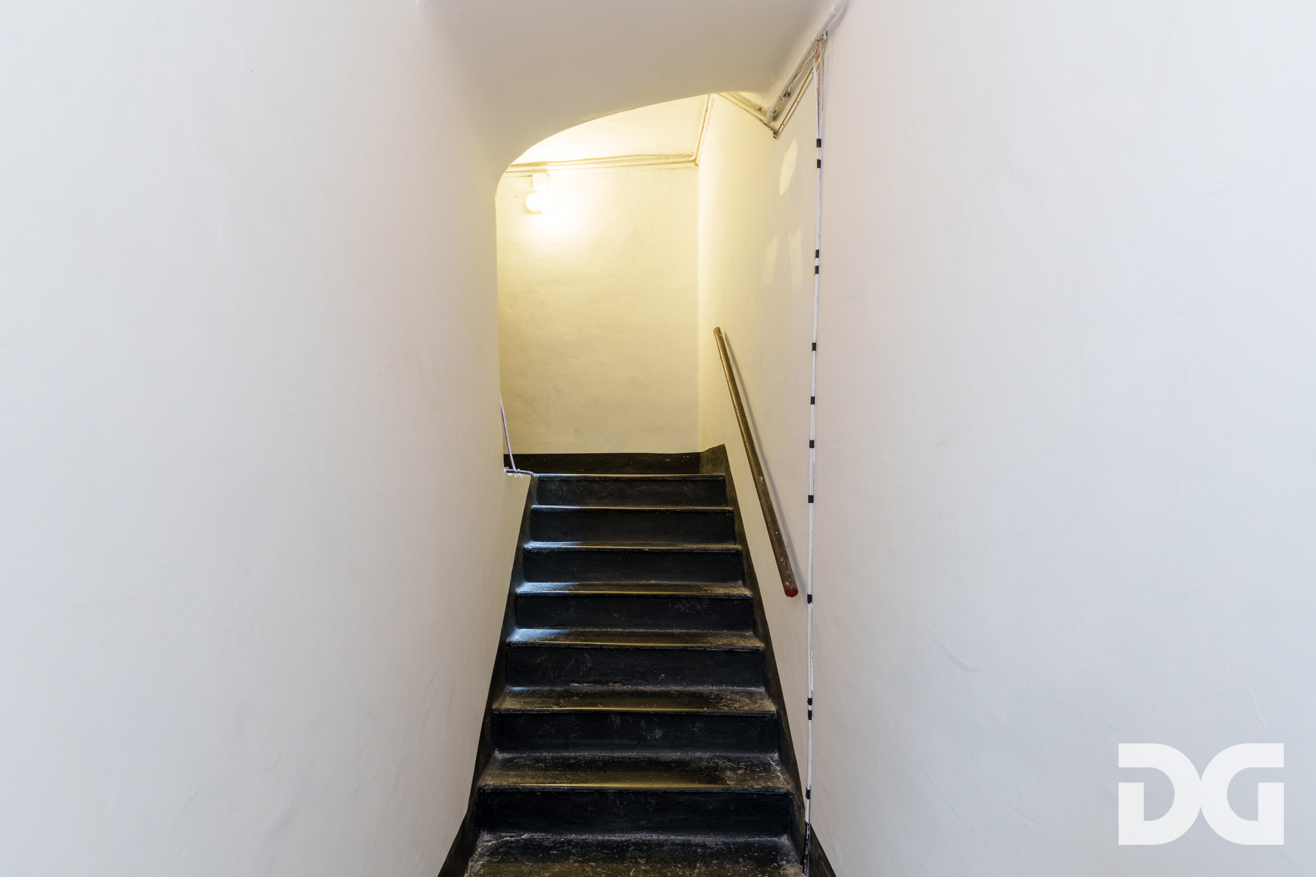 Immobiliare Del Guasta CENTROSTORICO – VICO DIETRO IL CORO DI S. COSIMO MQ. 48