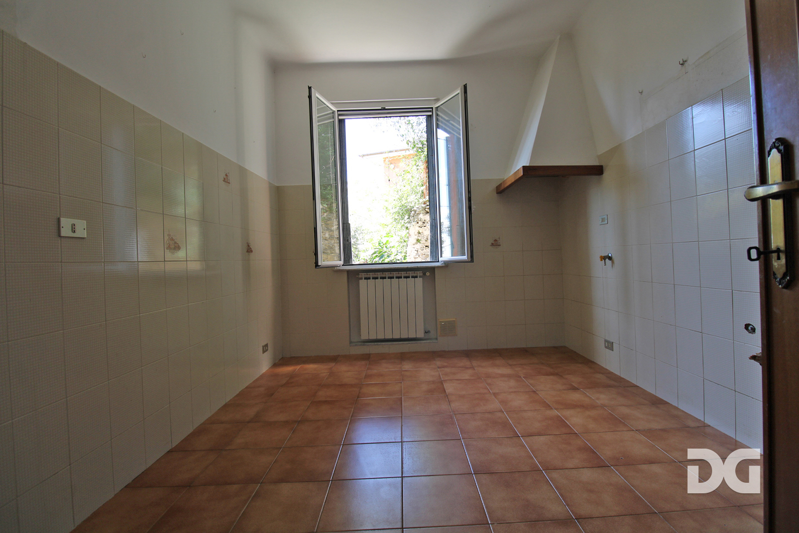 Immobiliare Del Guasta VIA SANT’ILARIO – MQ. 88 AFFACCIATI SUL MARE 
