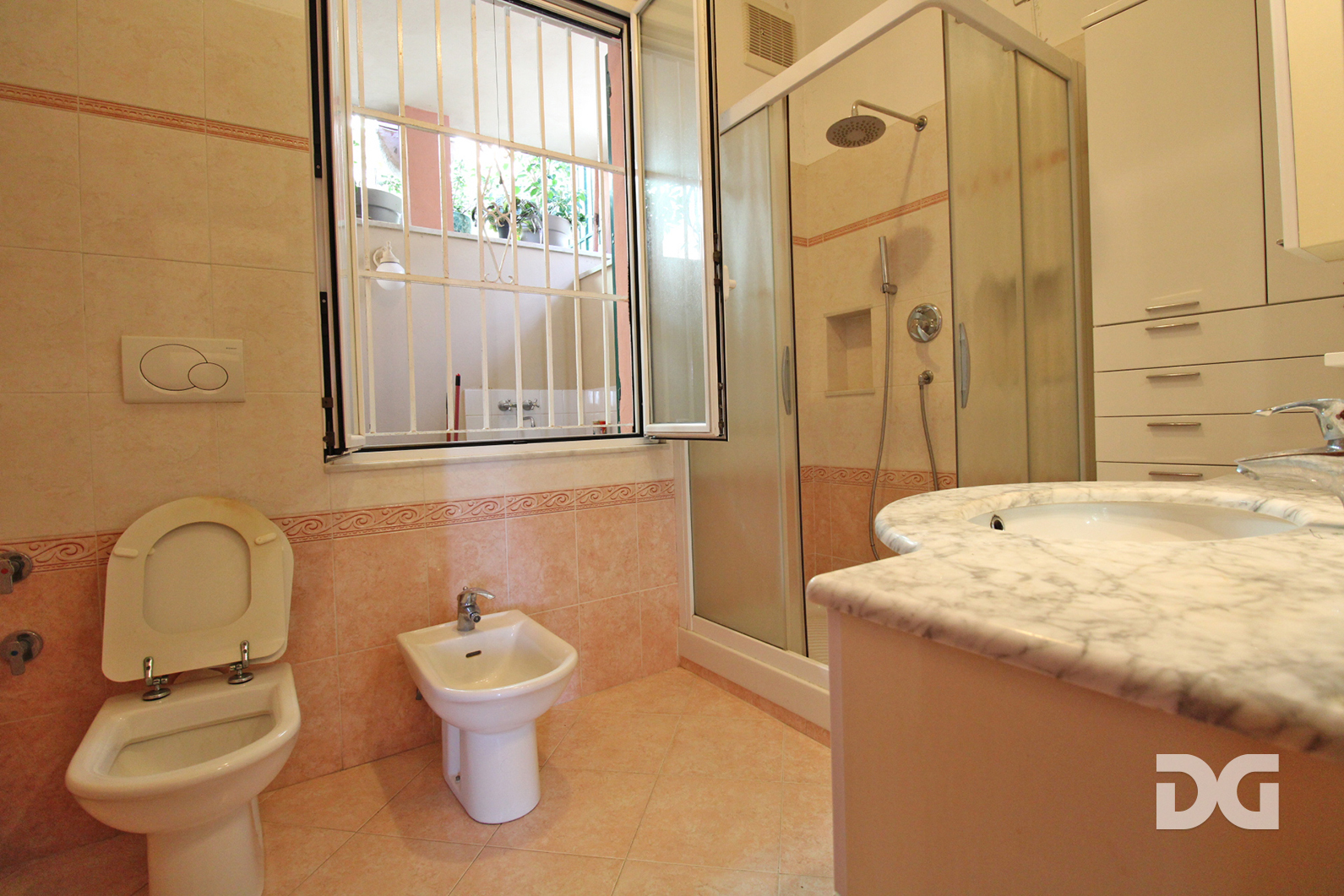 Immobiliare Del Guasta VIA SANT’ILARIO – MQ. 88 AFFACCIATI SUL MARE 