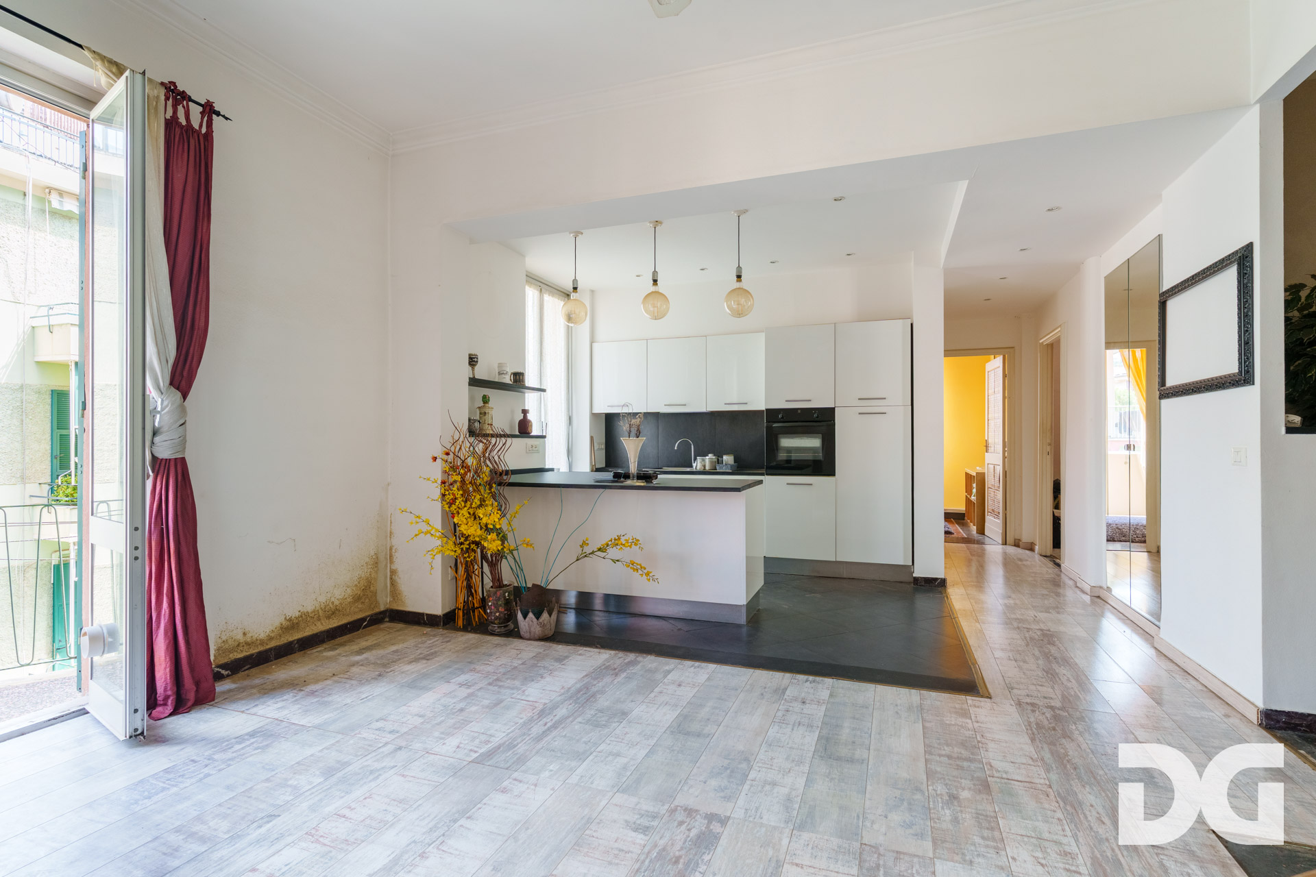 Immobiliare Del Guasta SAN MARTINO – VIA SAN MARTINO LUMINOSI E SILENZIOSI MQ.101 CON POGGIOLI