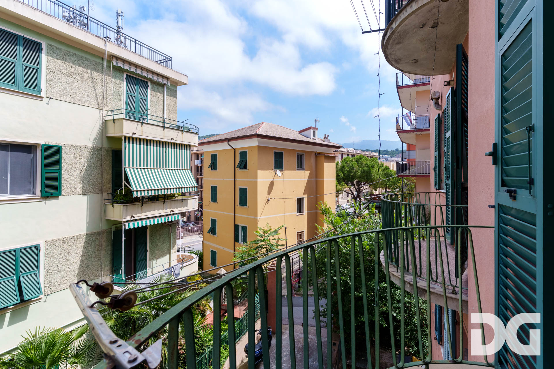 Immobiliare Del Guasta SAN MARTINO – VIA SAN MARTINO LUMINOSI E SILENZIOSI MQ.101 CON POGGIOLI