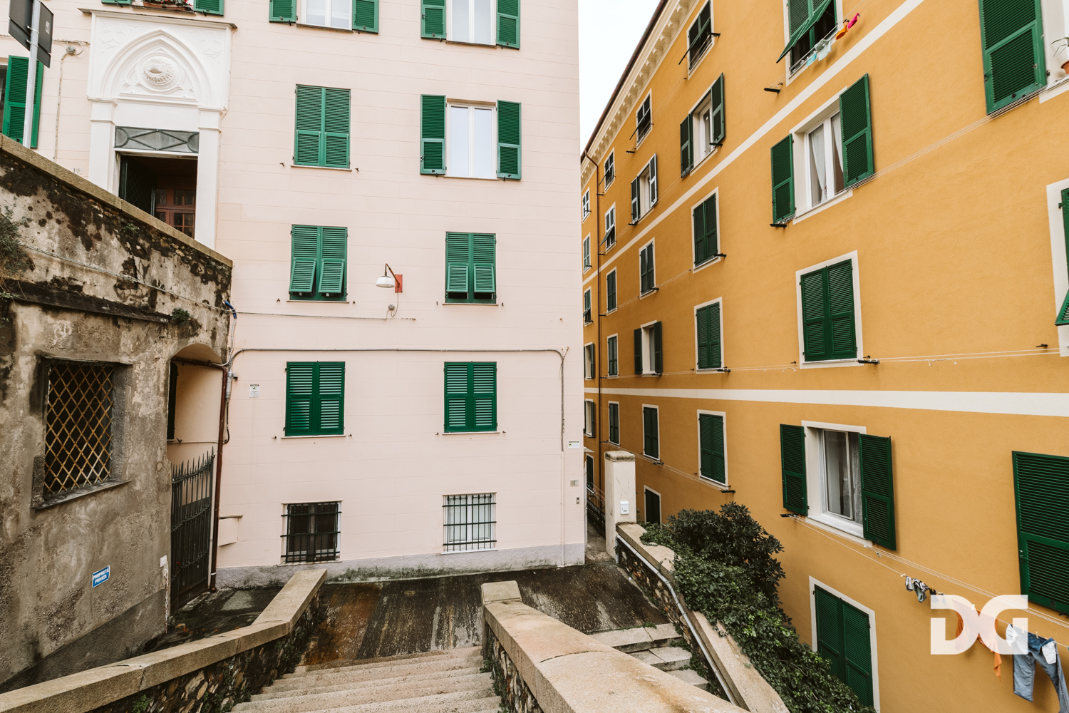 Immobiliare Del Guasta CARIGNANO – SCALINATA SANTA MARIA IN VIA LATA RISTRUTTURATI MQ. 107 