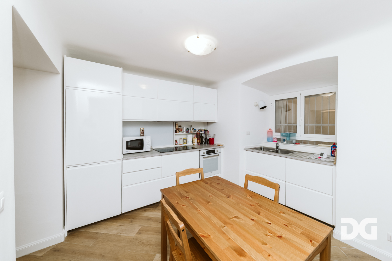 Immobiliare Del Guasta CARIGNANO – SCALINATA SANTA MARIA IN VIA LATA RISTRUTTURATI MQ. 107 