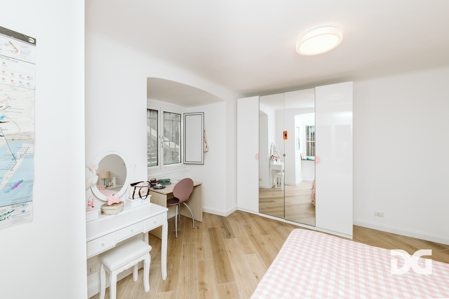 Immobiliare Del Guasta CARIGNANO – SCALINATA SANTA MARIA IN VIA LATA RISTRUTTURATI MQ. 107 