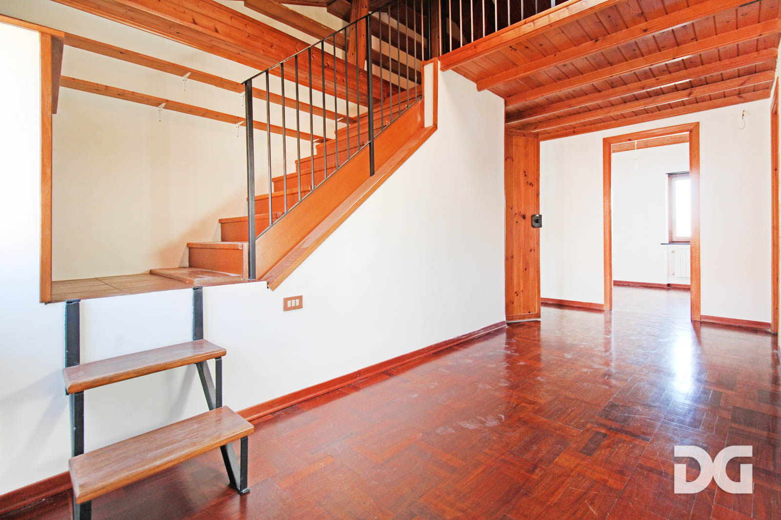 Immobiliare Del Guasta VIA SANT’OLCESE – MQ. 96 ULTIMO PIANO 