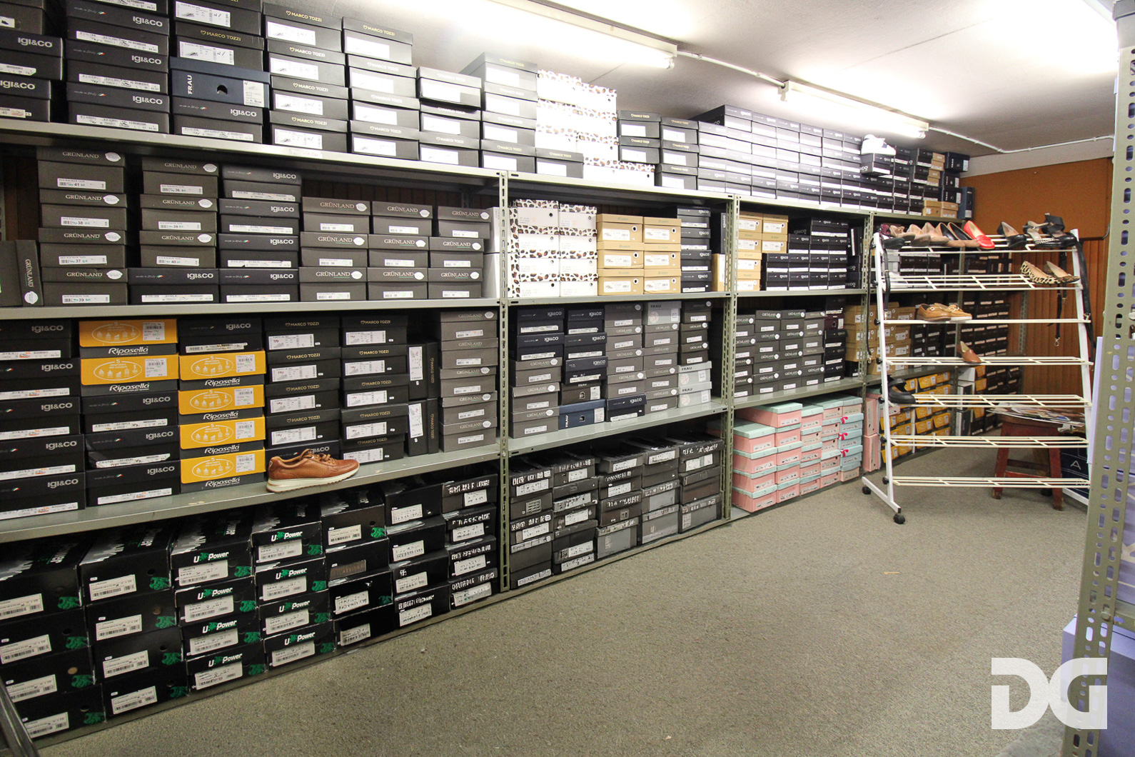 Immobiliare Del Guasta CENTRO – VIA GALATA NEGOZIO MQ. 94