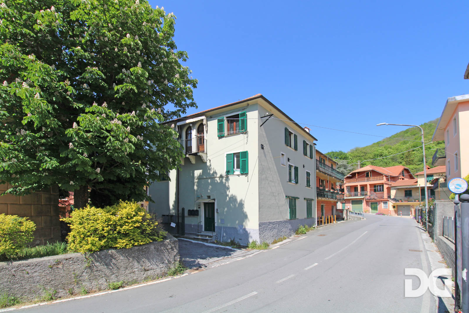 Immobiliare Del Guasta SANT’OLCESE – MQ. 96 ULTIMO PIANO 