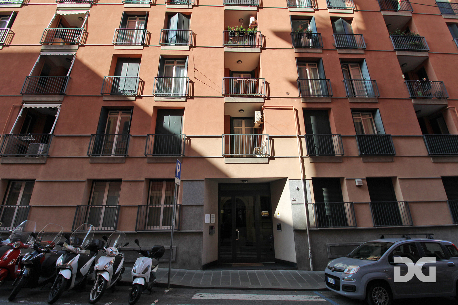 Immobiliare Del Guasta PIAZZA CARIGNANO ADIACENZE – ARREDATI MQ. 115 CON BOX 
