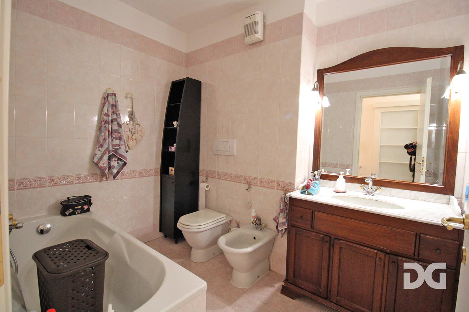 Immobiliare Del Guasta PIAZZA CARIGNANO ADIACENZE – ARREDATI MQ. 115 CON BOX 