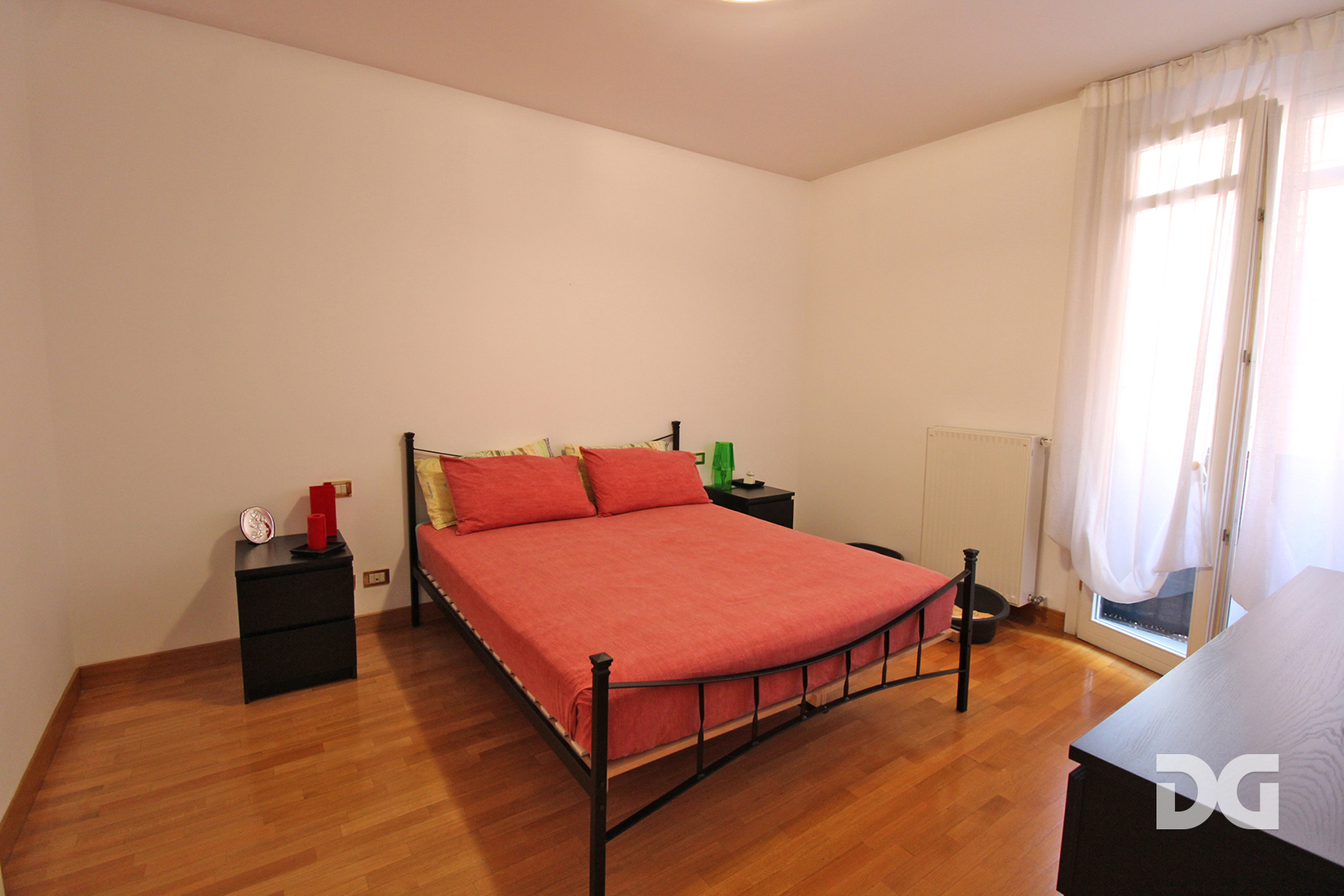 Immobiliare Del Guasta PIAZZA CARIGNANO ADIACENZE – ARREDATI MQ. 115 CON BOX 