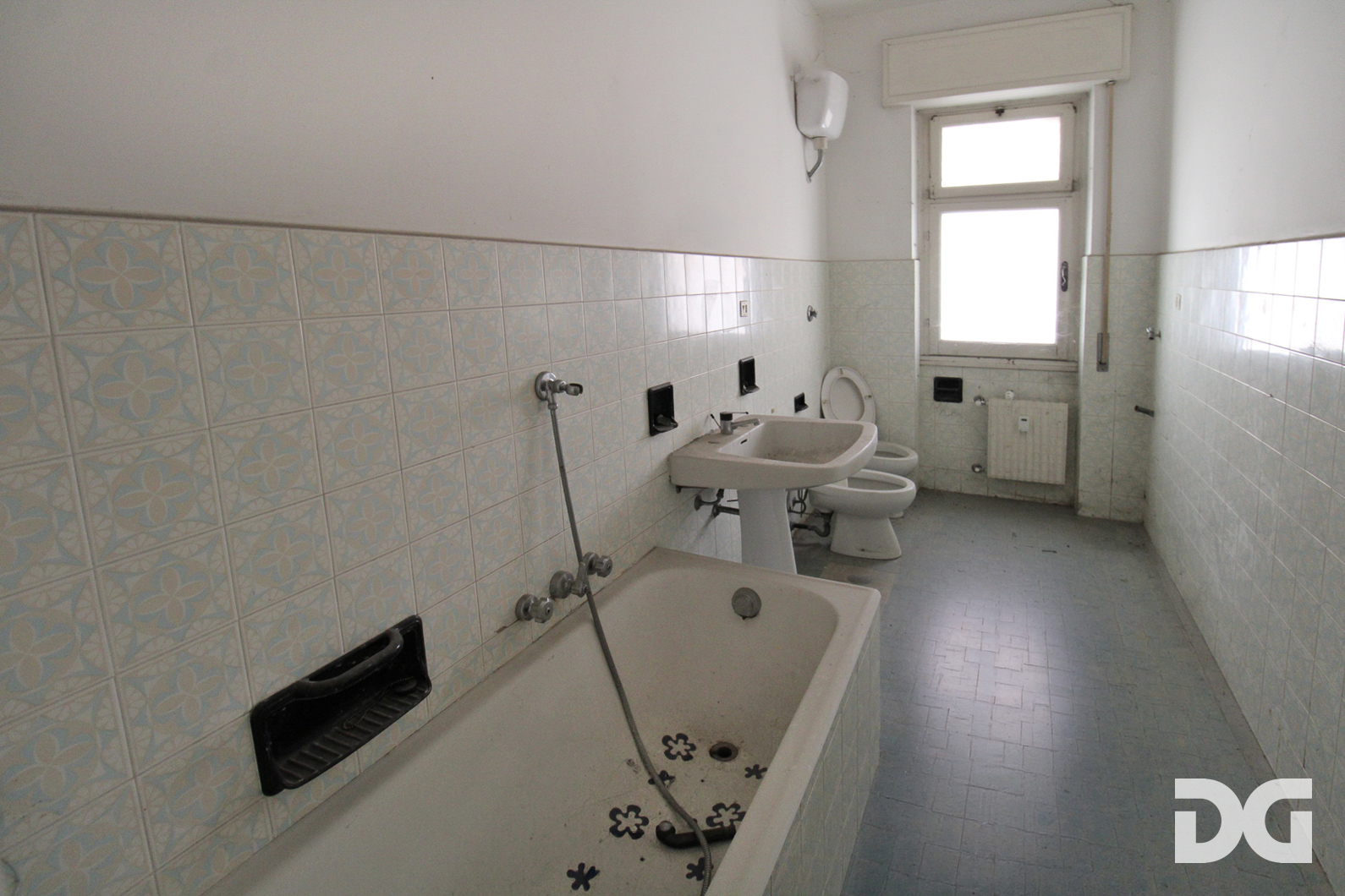 Immobiliare Del Guasta MOLASSANA – VIA GHERZI MQ. 108 CON BALCONE 