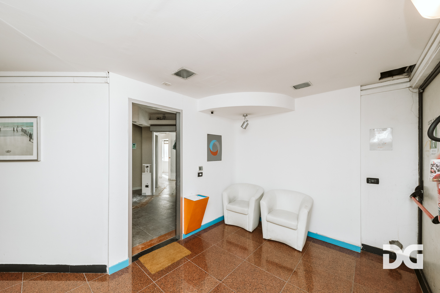 Immobiliare Del Guasta FOCE – CORTE LAMBRUSCHINI UFFICIO MQ. 130 