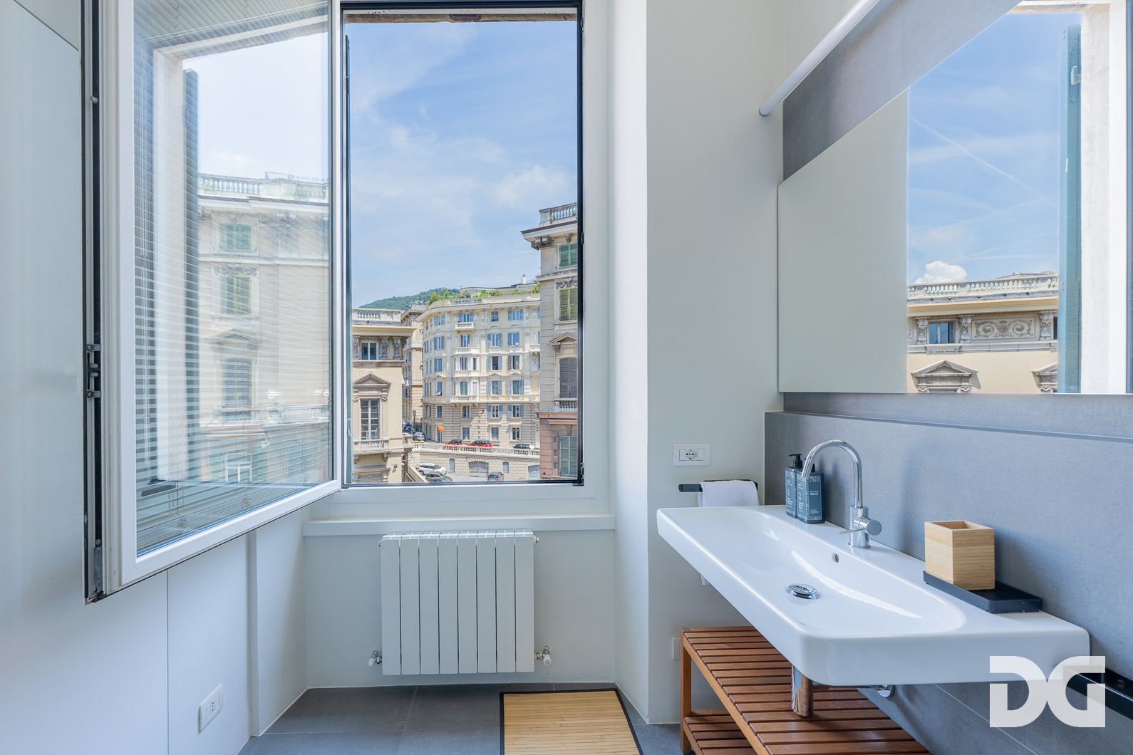 Immobiliare Del Guasta CENTRO STORICO – VIA CAIROLI PERFETTI E LUMINOSISSIMI MQ.124
