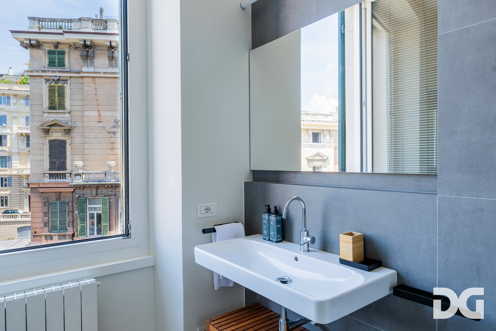 Immobiliare Del Guasta CENTRO STORICO – VIA CAIROLI PERFETTI E LUMINOSISSIMI MQ.124