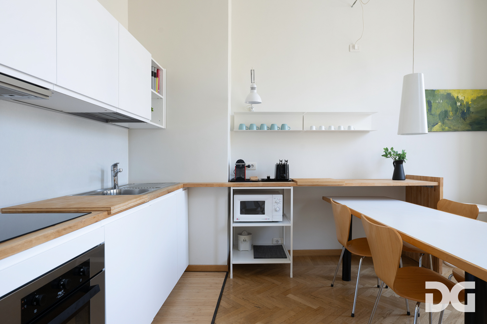 Immobiliare Del Guasta CENTRO STORICO – VIA CAIROLI PERFETTI E LUMINOSISSIMI MQ.124