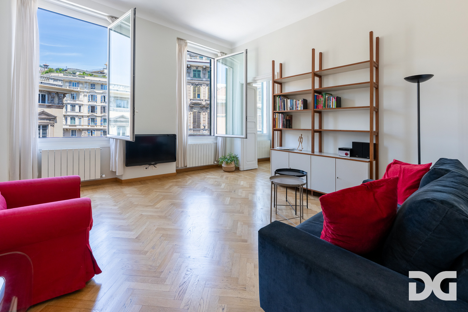 Immobiliare Del Guasta CENTRO STORICO – VIA CAIROLI PERFETTI E LUMINOSISSIMI MQ.124