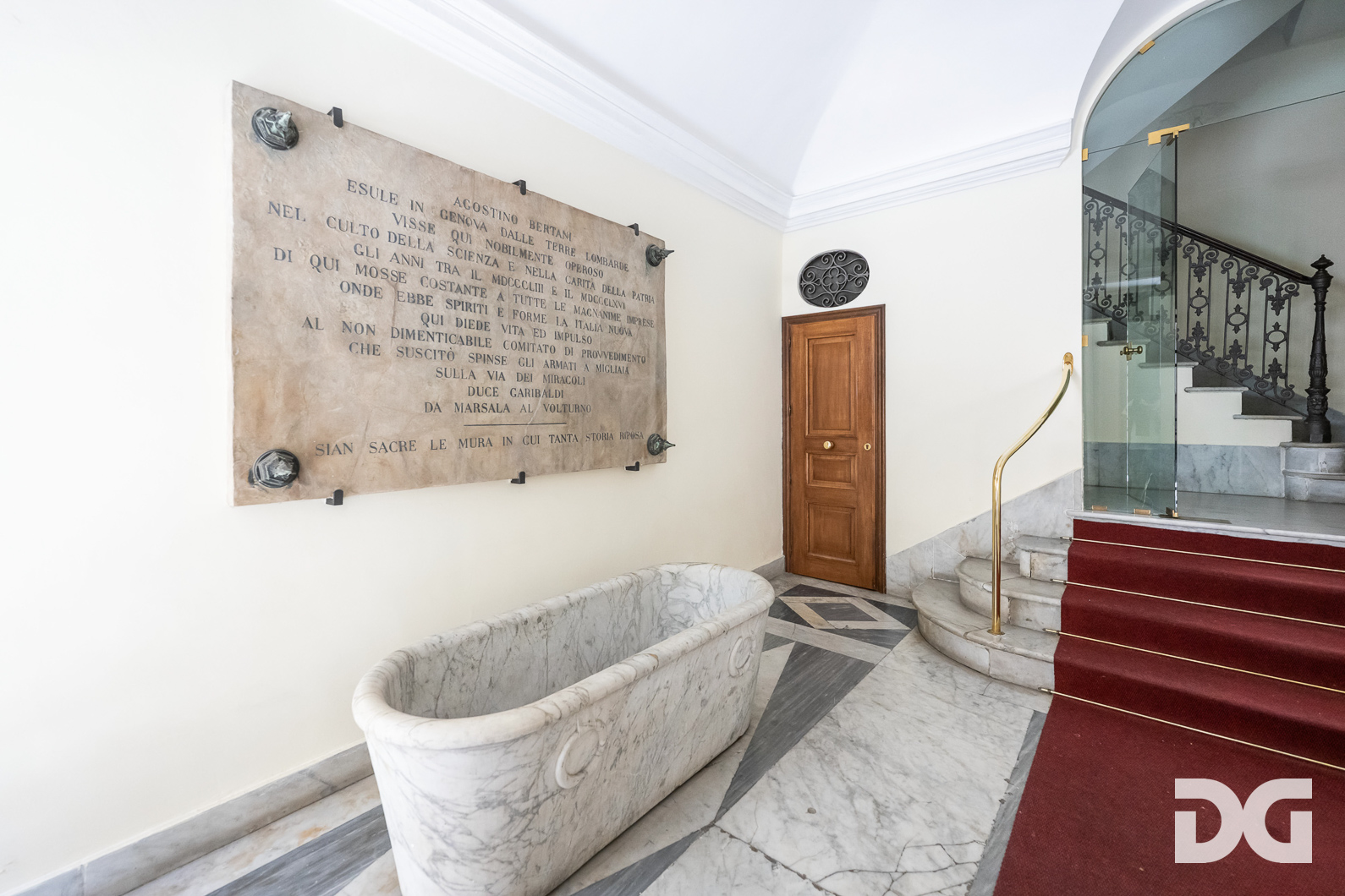 Immobiliare Del Guasta CENTRO STORICO – VIA CAIROLI PERFETTI E LUMINOSISSIMI MQ.124