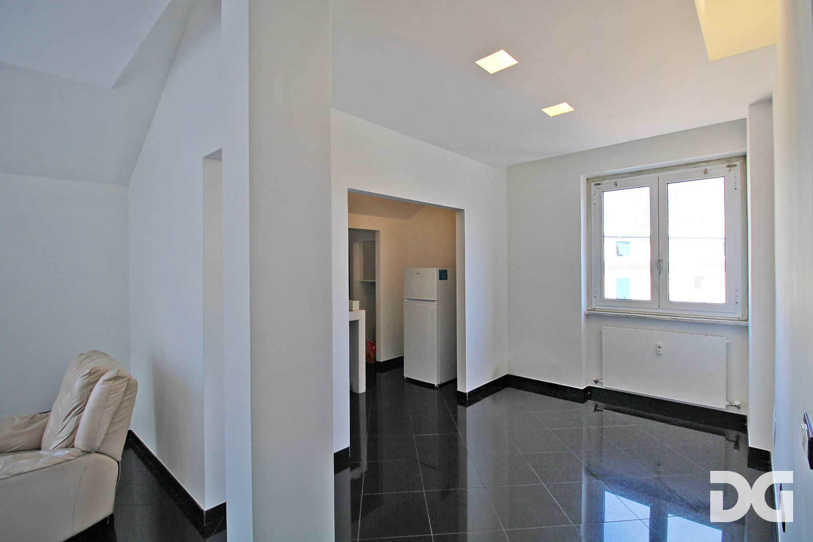 Immobiliare Del Guasta CARIGNANO – VIA GALEAZZO ALESSI PANORAMICI MQ. 98 CON POGGIOLO