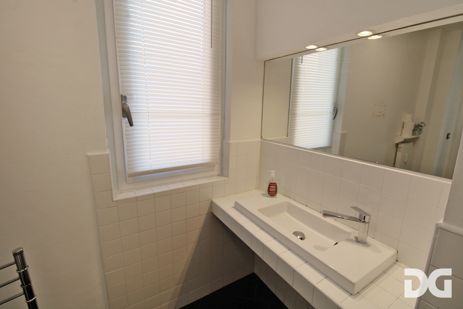 Immobiliare Del Guasta CARIGNANO – VIA GALEAZZO ALESSI PANORAMICI MQ. 98 CON POGGIOLO