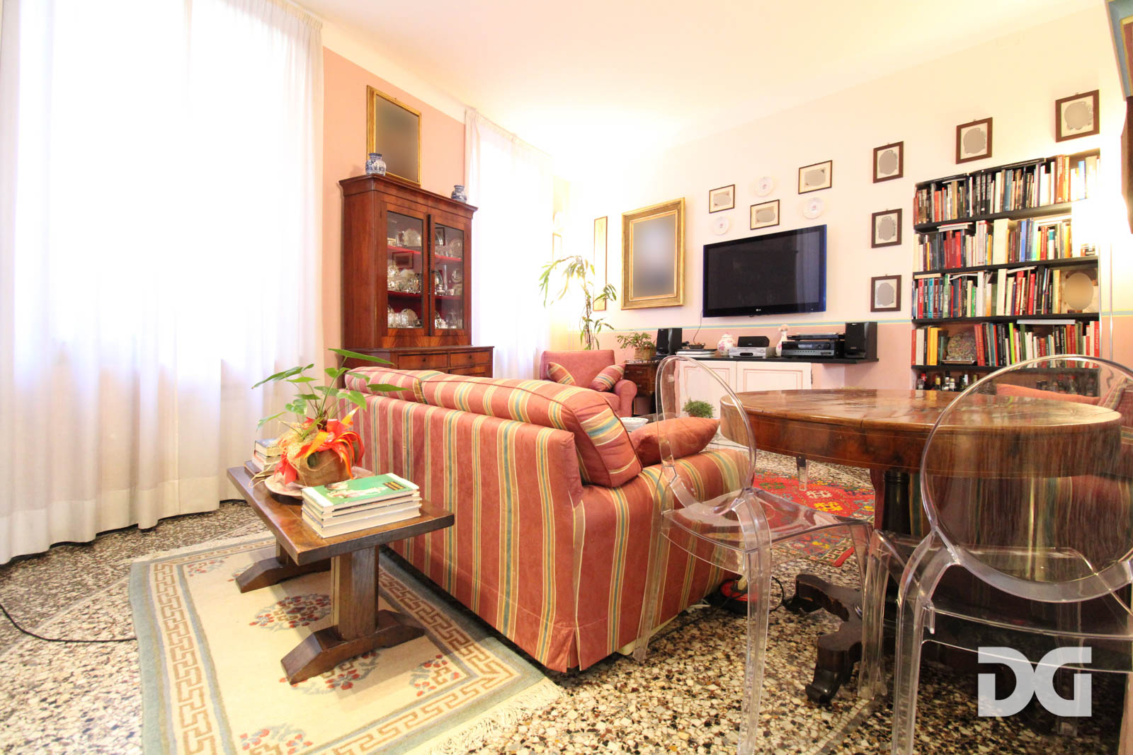 Immobiliare Del Guasta VIA CAIROLI – SPLENDIDO APPARTAMENTO IN CONTESTO STORICO 