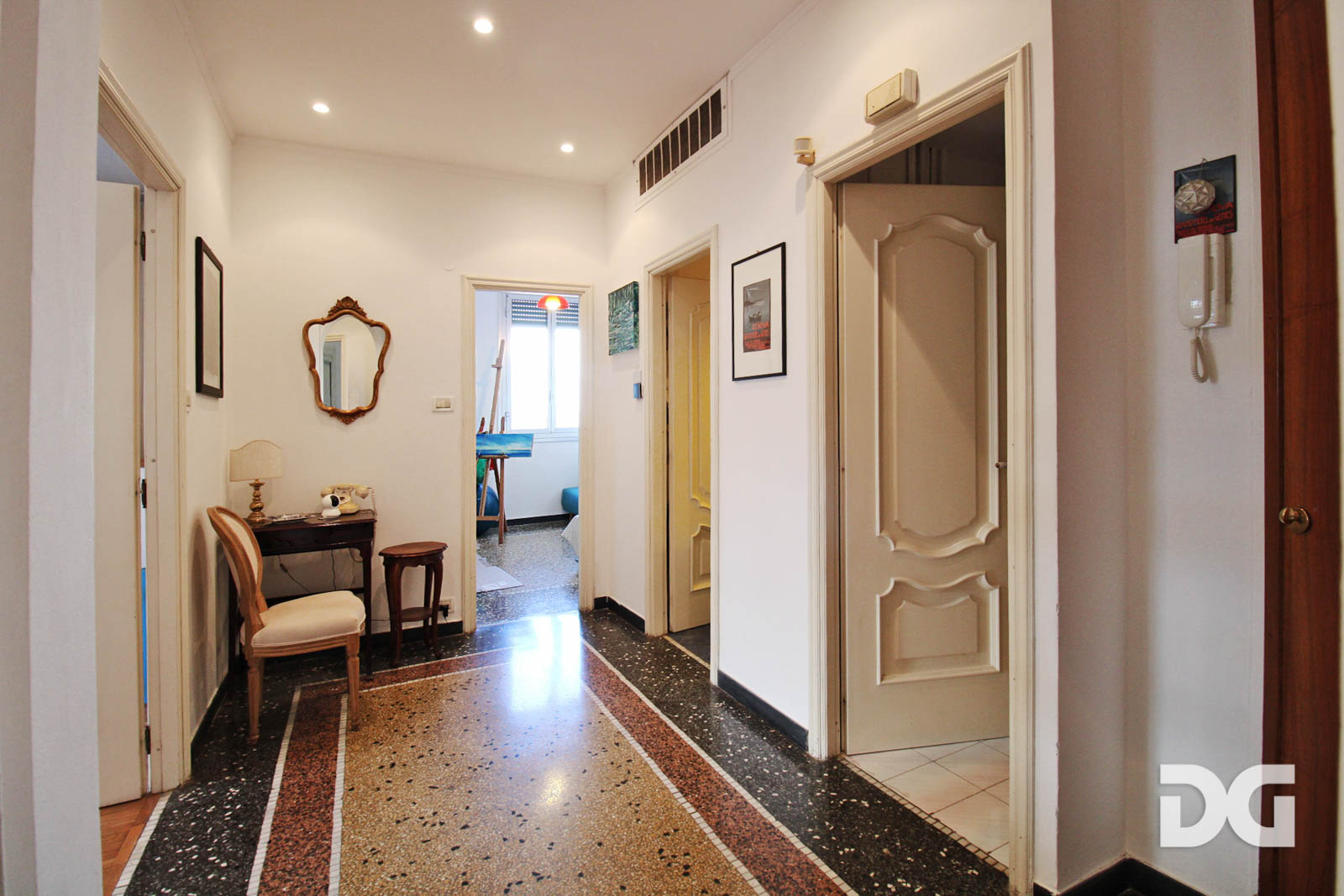 Immobiliare Del Guasta ALBARO VIA COCITO – ATTICO MQ. 119 CON TERRAZZO E BOX DOPPIO 