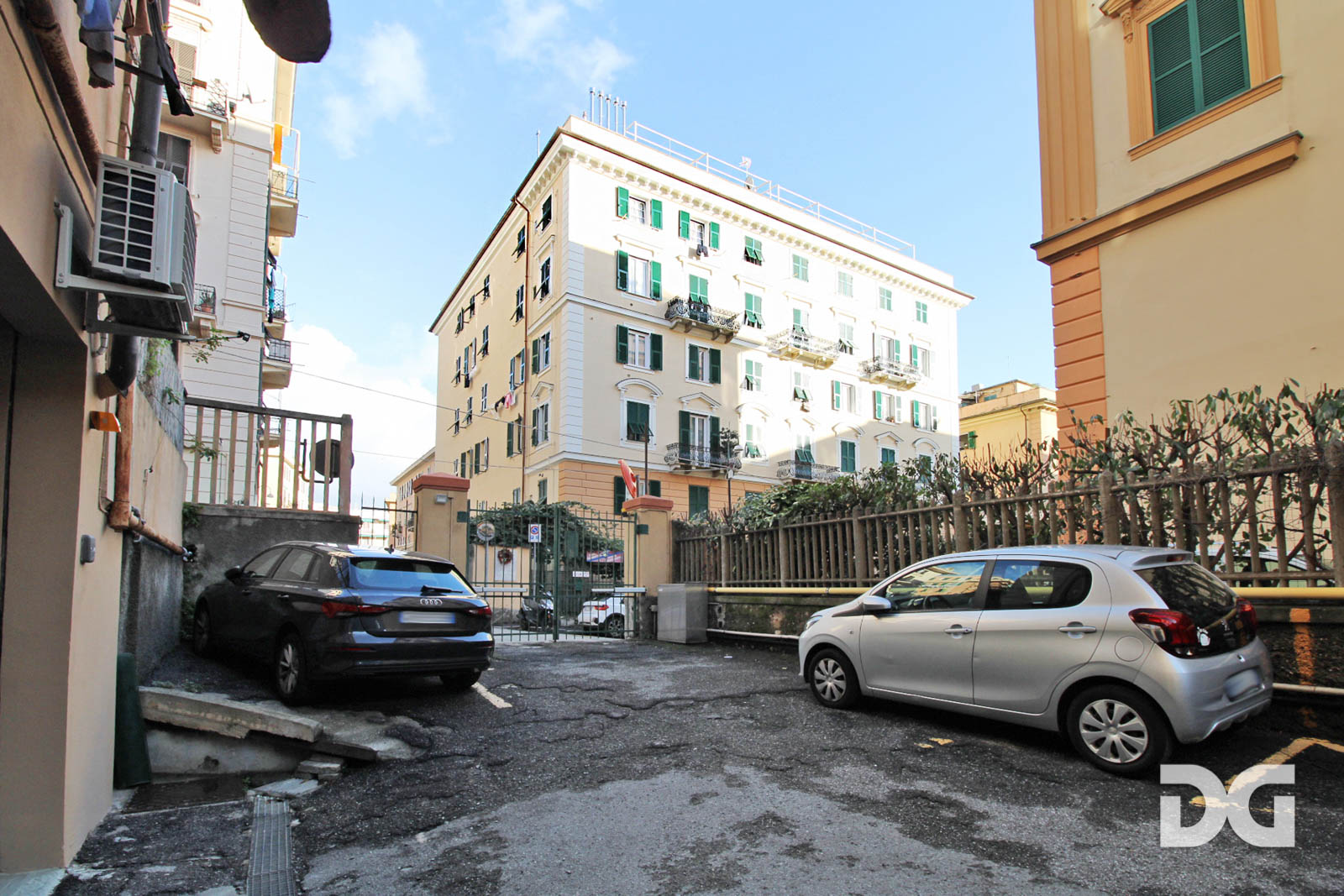 Immobiliare Del Guasta ALBARO VIA COCITO – ATTICO MQ. 119 CON TERRAZZO E BOX DOPPIO 