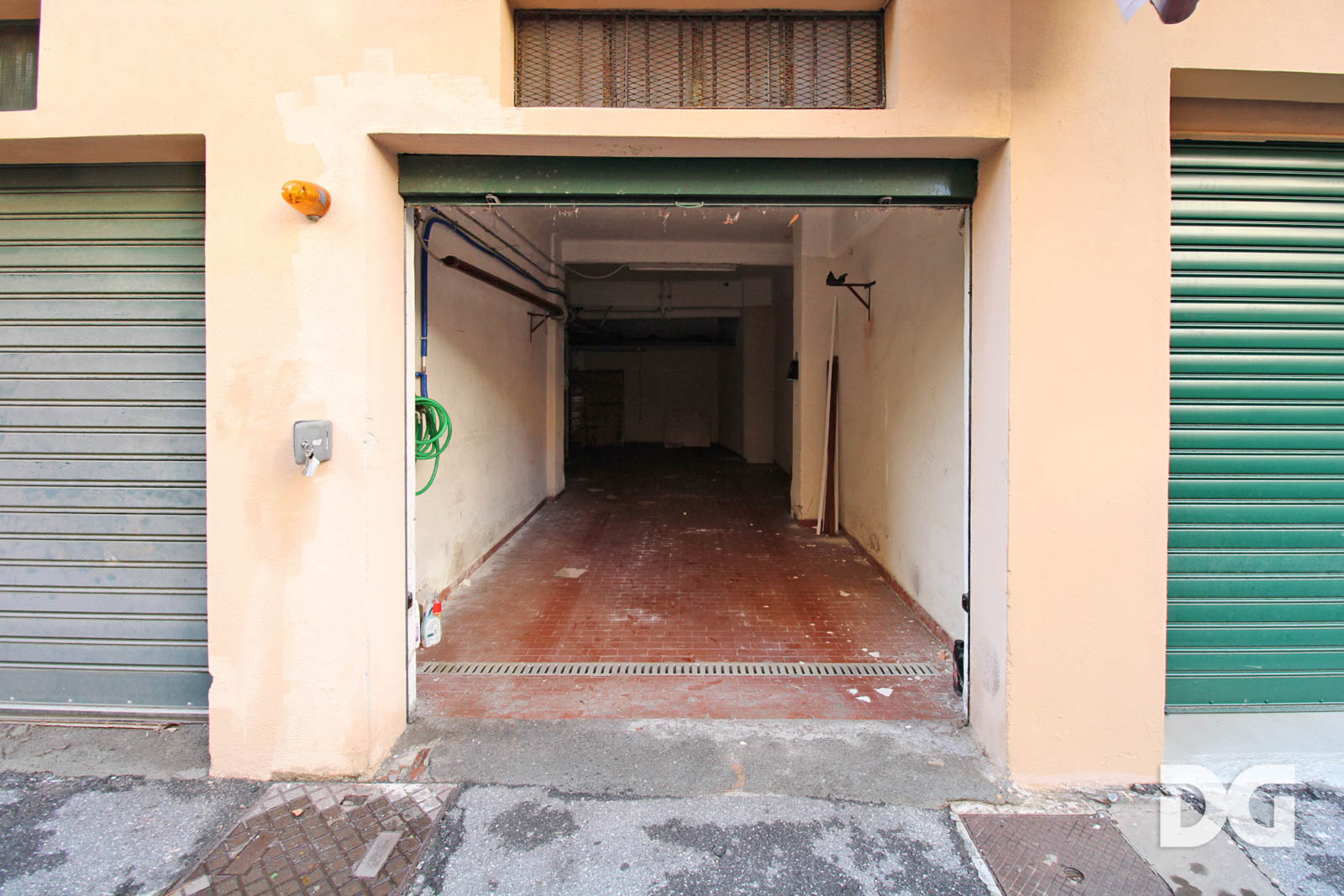 Immobiliare Del Guasta ALBARO VIA COCITO – ATTICO MQ. 119 CON TERRAZZO E BOX DOPPIO 