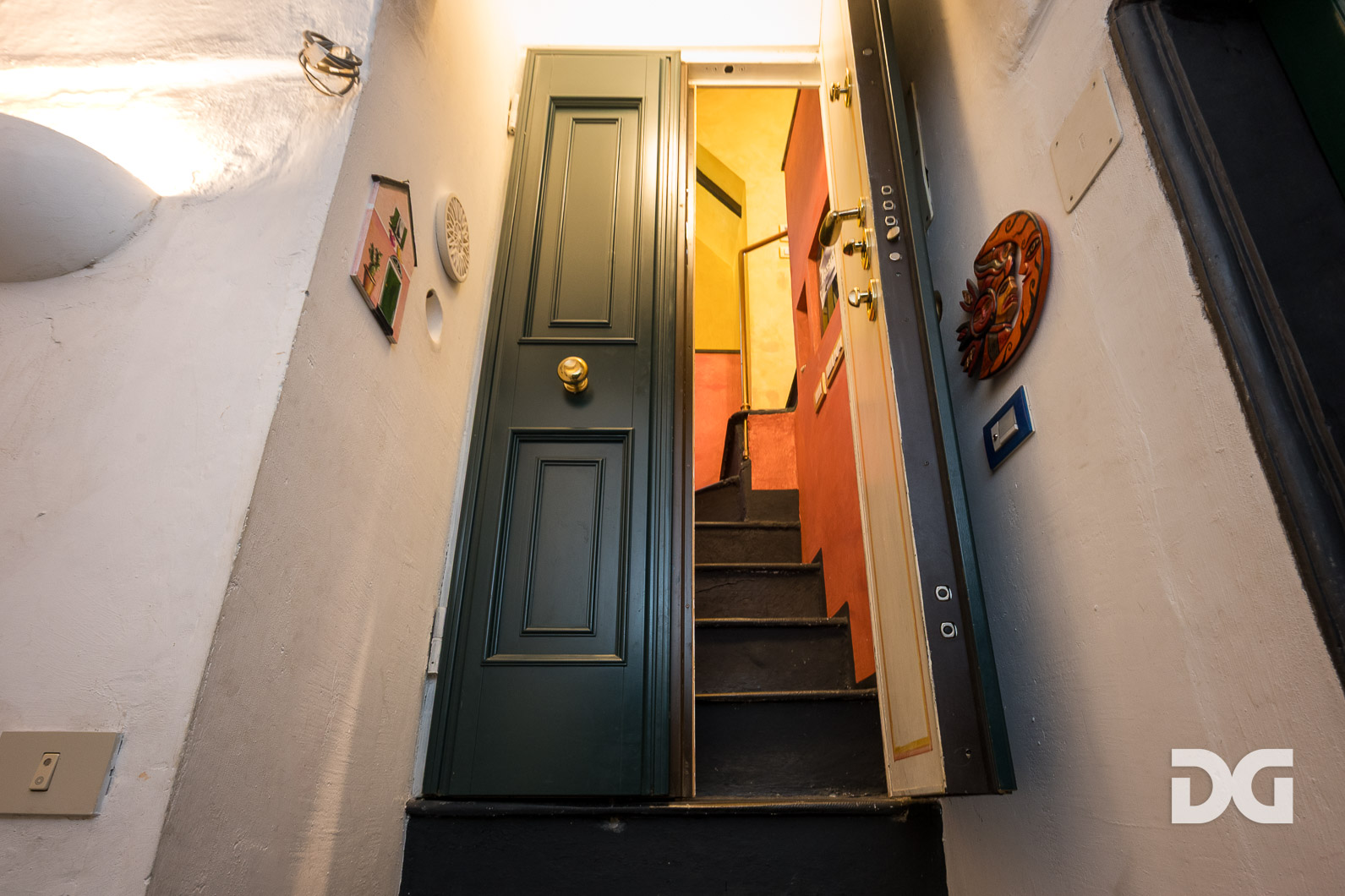 Immobiliare Del Guasta CENTRO – PIAZZA DELLA GIUGGIOLA PANORAMICISSIMI MQ. 43 CON TERRAZZO