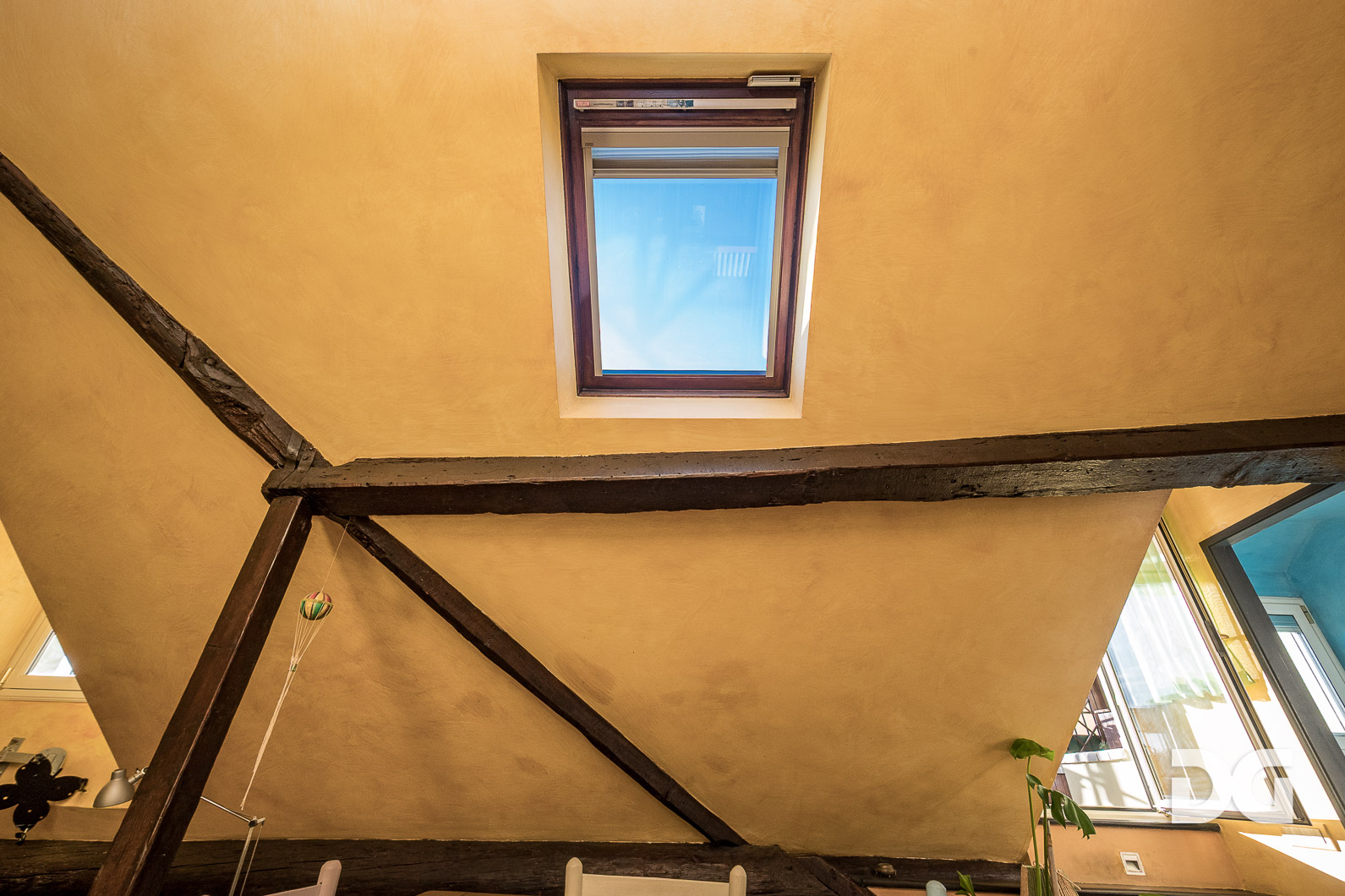 Immobiliare Del Guasta CENTRO – PIAZZA DELLA GIUGGIOLA PANORAMICISSIMI MQ. 43 CON TERRAZZO