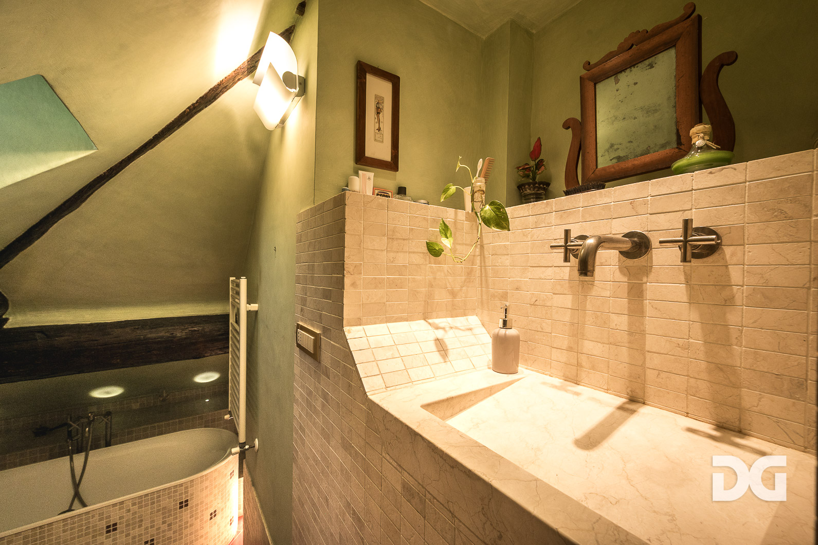 Immobiliare Del Guasta CENTRO – PIAZZA DELLA GIUGGIOLA PANORAMICISSIMI MQ. 43 CON TERRAZZO