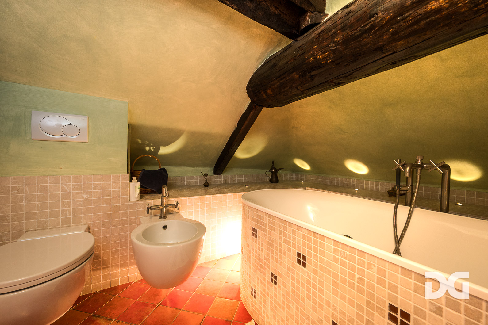 Immobiliare Del Guasta CENTRO – PIAZZA DELLA GIUGGIOLA PANORAMICISSIMI MQ. 43 CON TERRAZZO